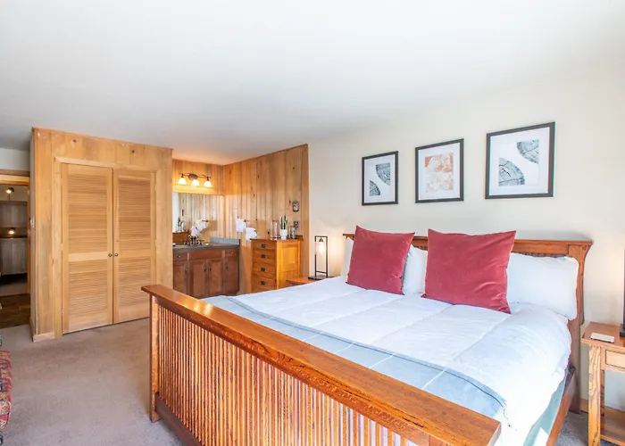 Holiday home Snowbridge Square 101