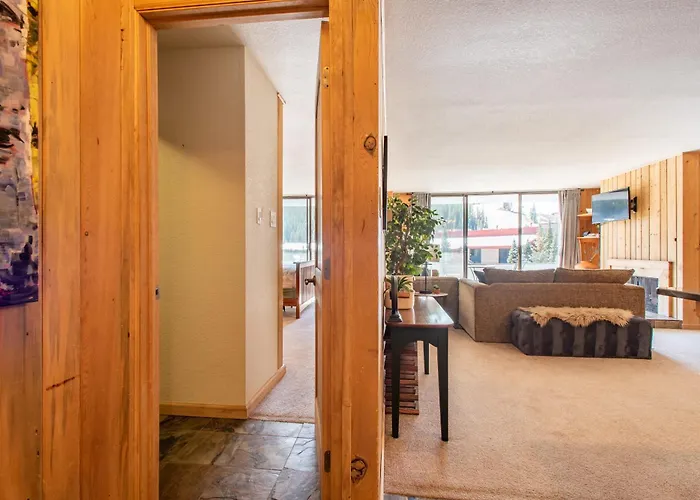 Holiday home Snowbridge Square 101 *
